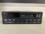 ford radio F62F-19B132